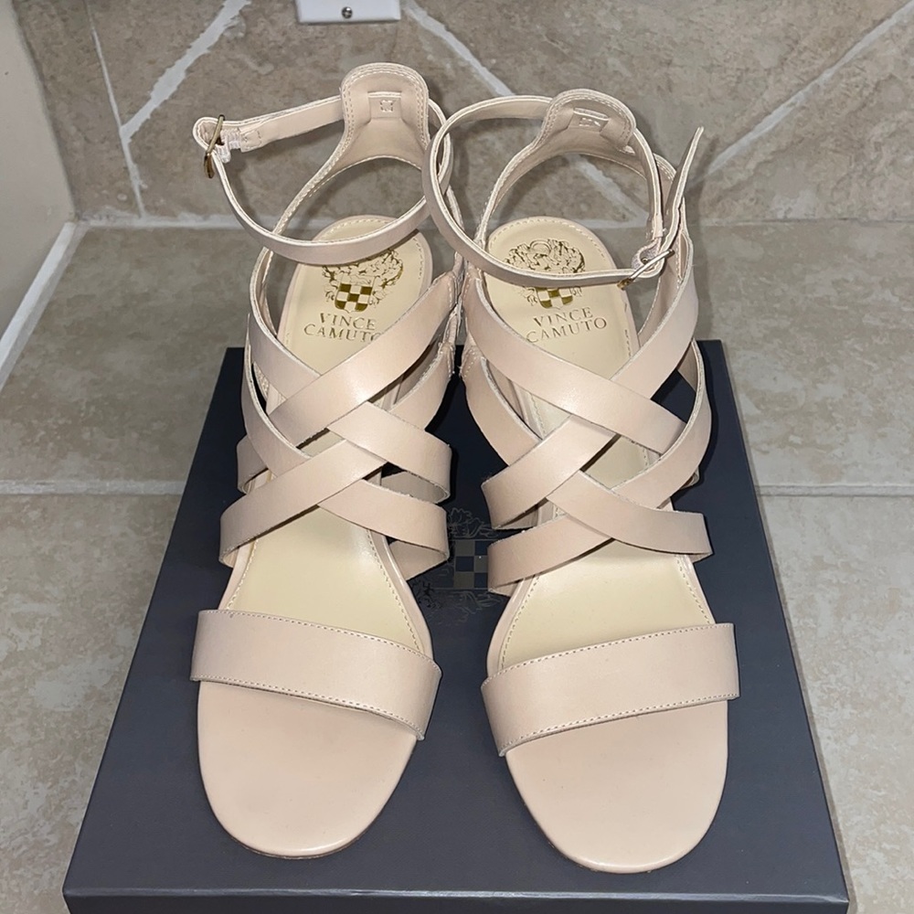 Vince Camuto women heels. Size 10